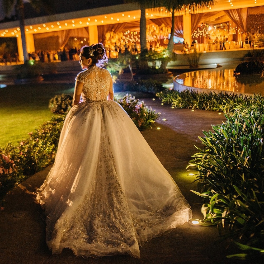 Ysa makino wedding dress